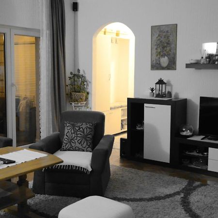 Cerak Lux Apartment Beograd Bagian luar foto