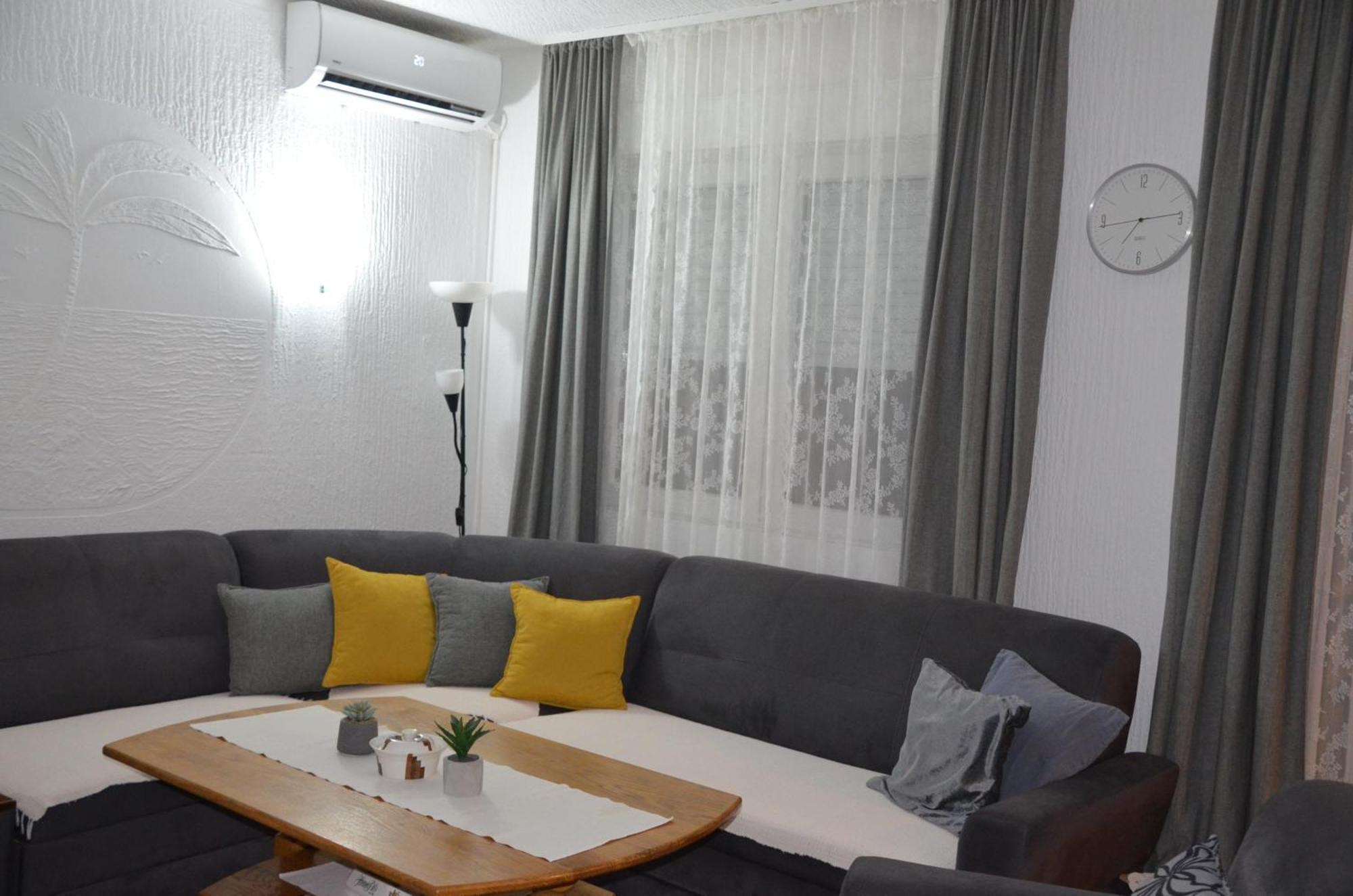 Cerak Lux Apartment Beograd Bagian luar foto